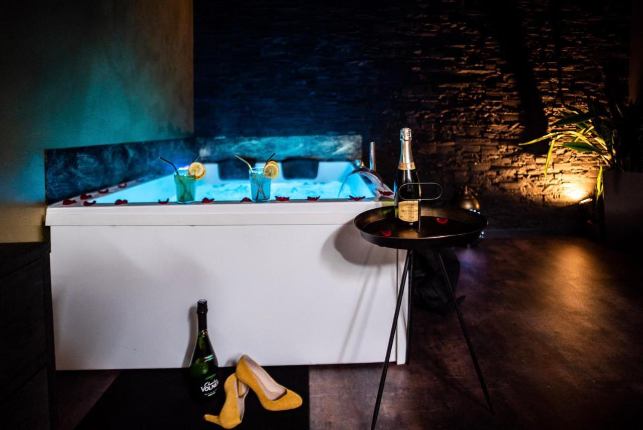 Love Suites & Spa "Le Loft" Avec Jacuzzi Privatif Médis Eksteriør bilde