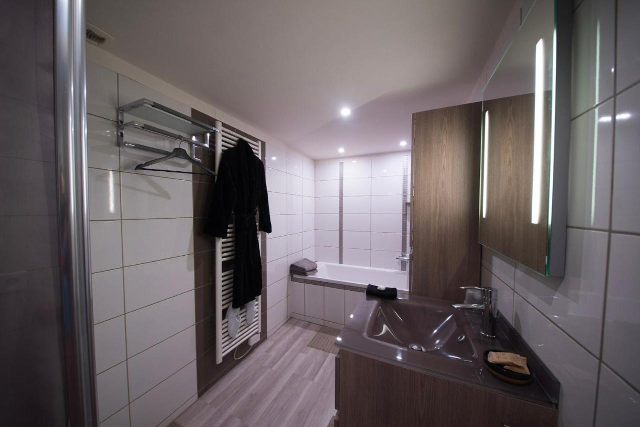 Love Suites & Spa "Le Loft" Avec Jacuzzi Privatif Médis Eksteriør bilde