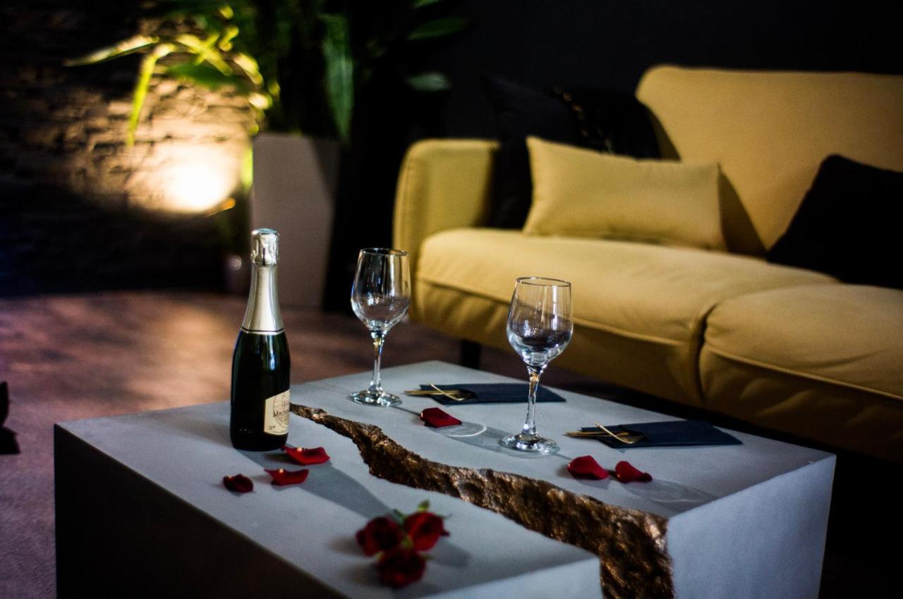 Love Suites & Spa "Le Loft" Avec Jacuzzi Privatif Médis Eksteriør bilde
